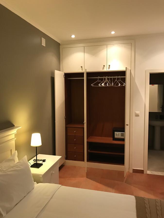 Casas De Luanda-Gh Kinaxixe Hotel Bagian luar foto